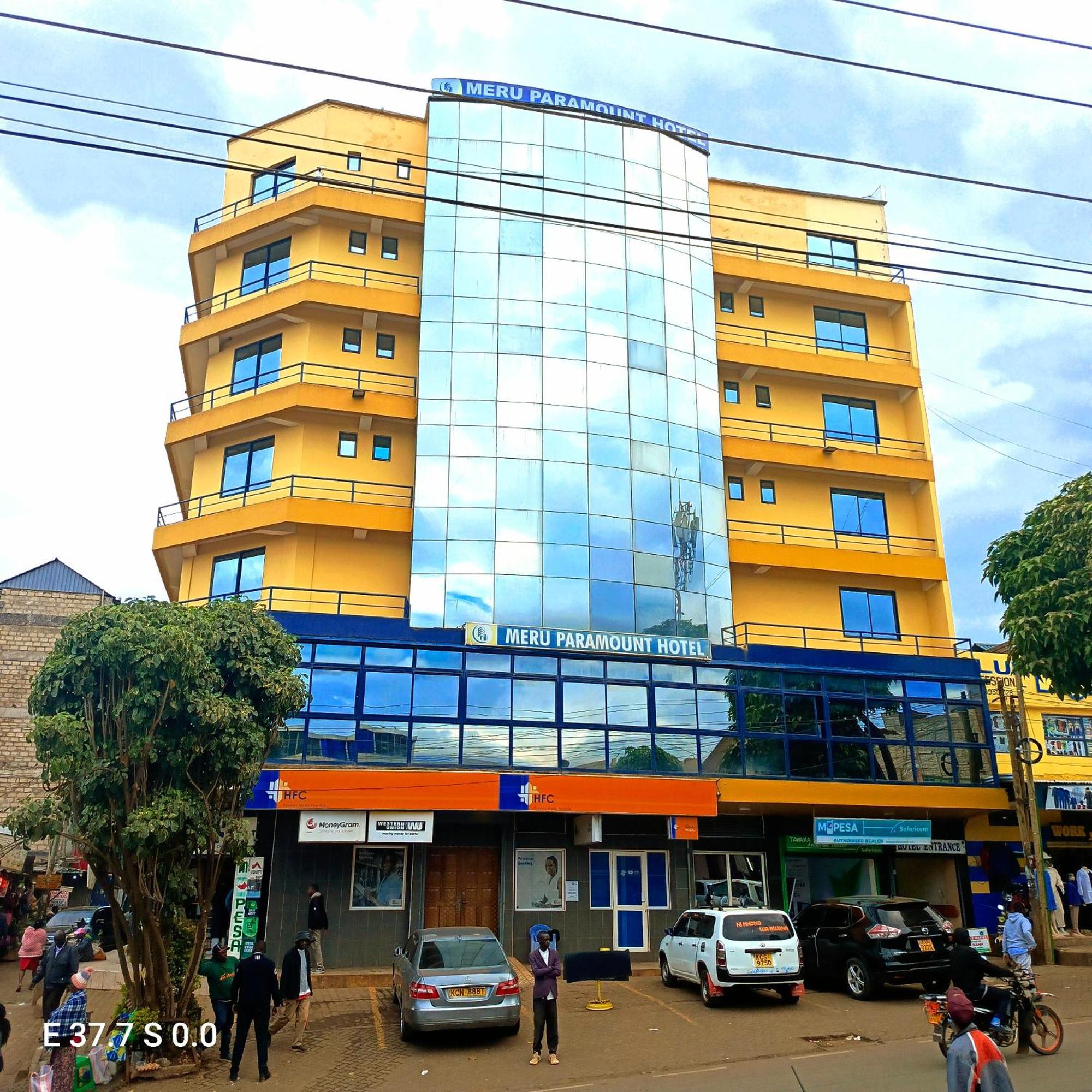 Meru Paramount Buitenkant foto