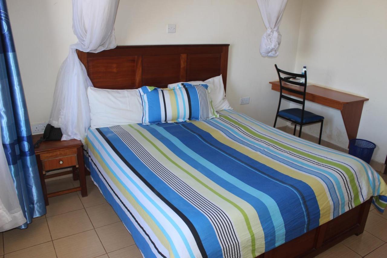Meru Paramount Buitenkant foto