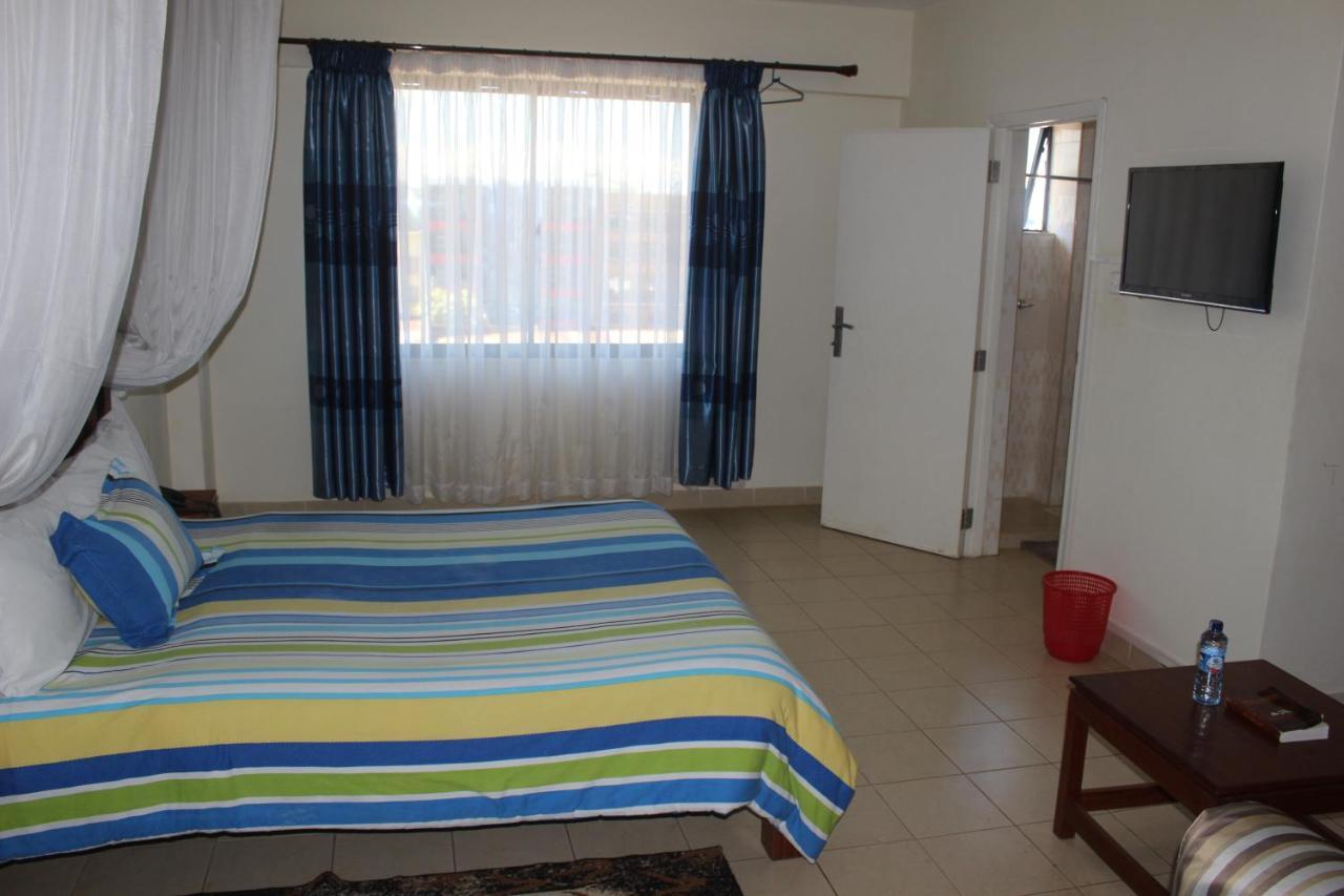 Meru Paramount Buitenkant foto